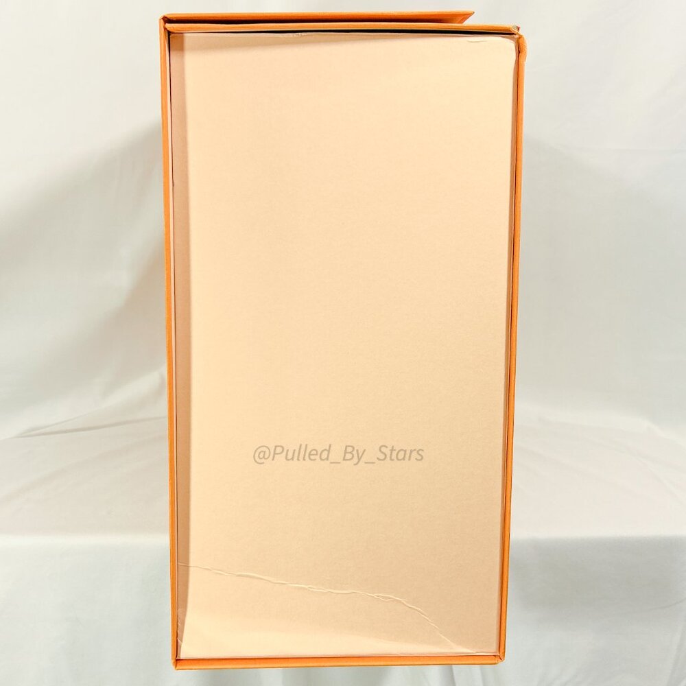 LOUIS VUITTON Large Orange Foldover Magnetic Gift Box w/ Handle (17" x 23" x 9") - Picture 13 of 16